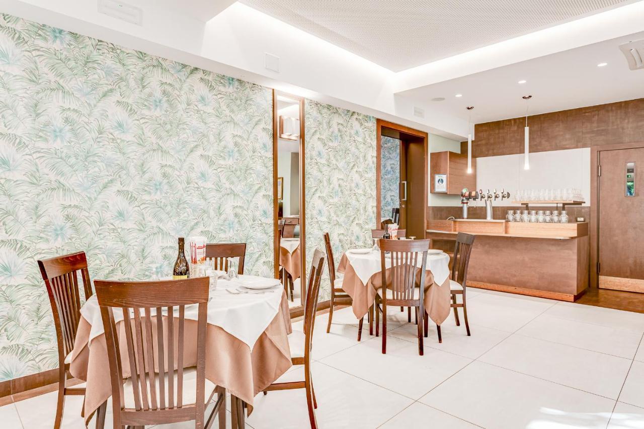 Hotel Fantini Gatteo a Mare Buitenkant foto